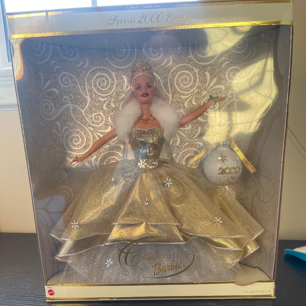 NWT Special 2000 edition celebration Barbie